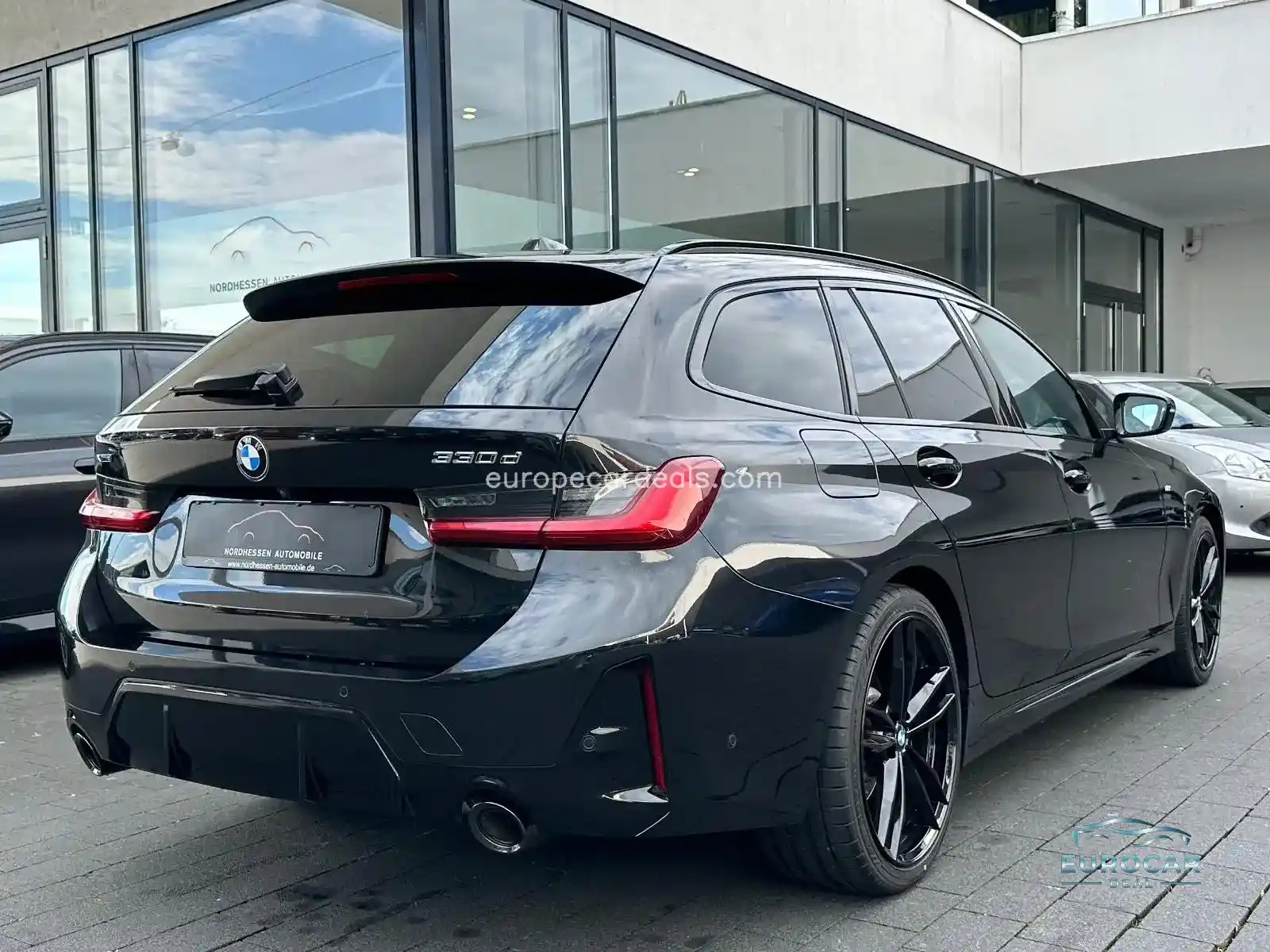 BMW 330