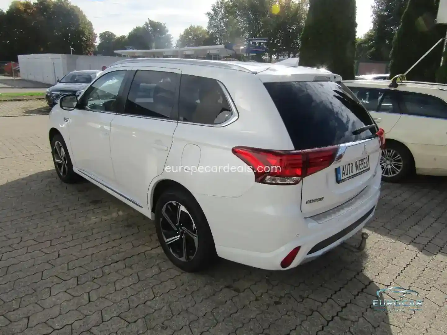 Mitsubishi Plug-in Hybrid Outlander