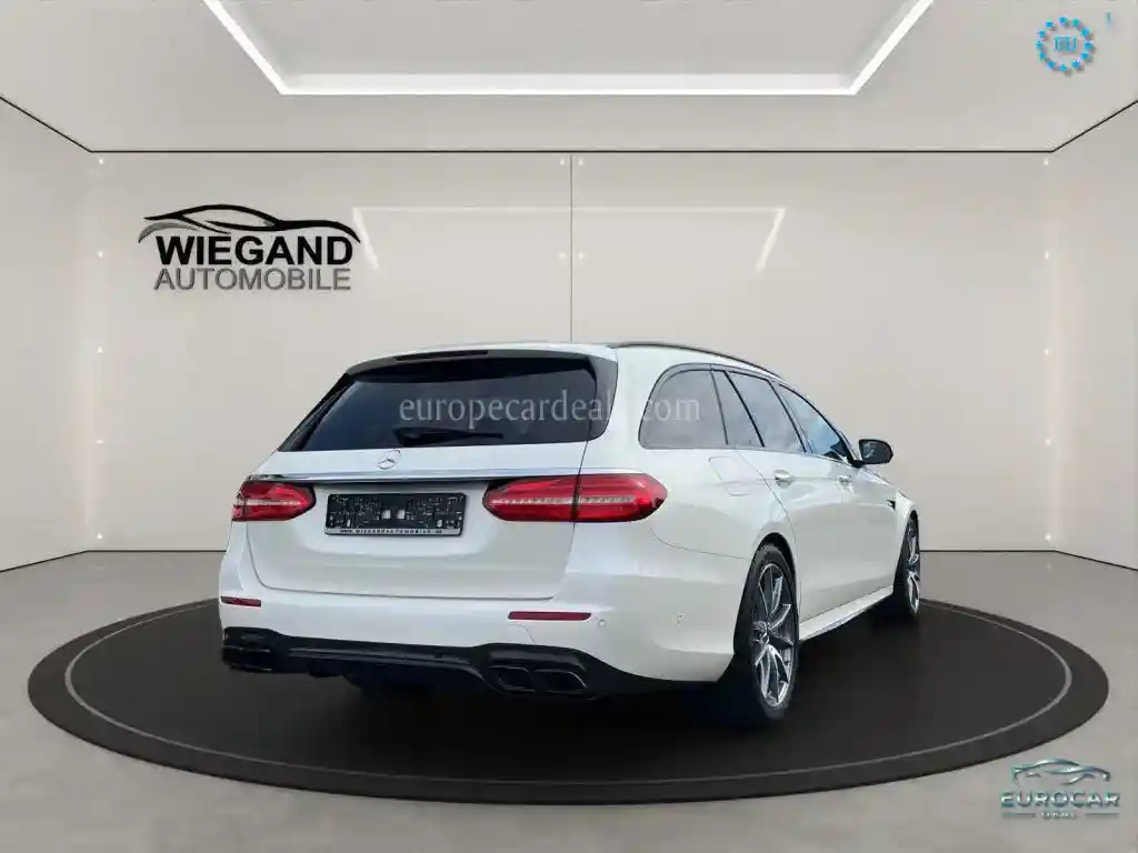 Mercedes-Benz E 63 AMG