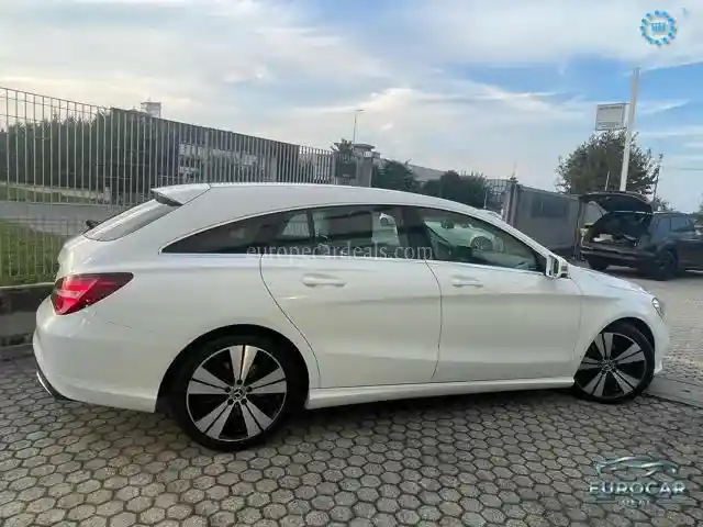 Mercedes-Benz CLA 200 Shooting Brake