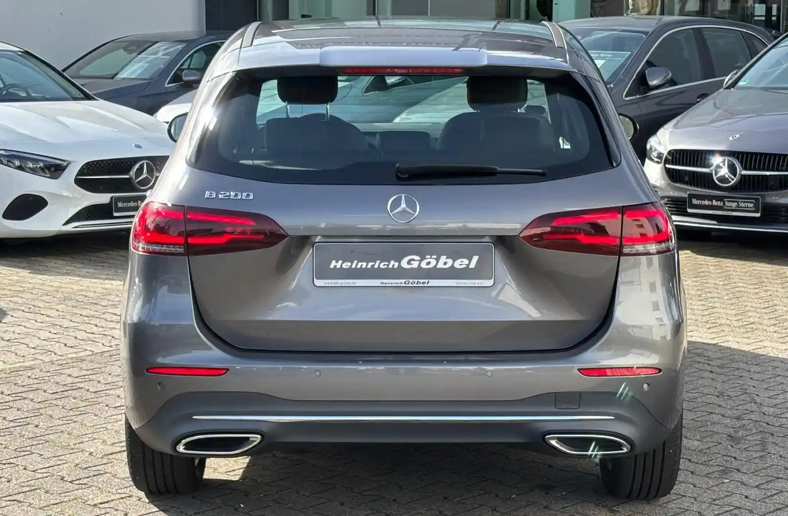 Mercedes-Benz B 200