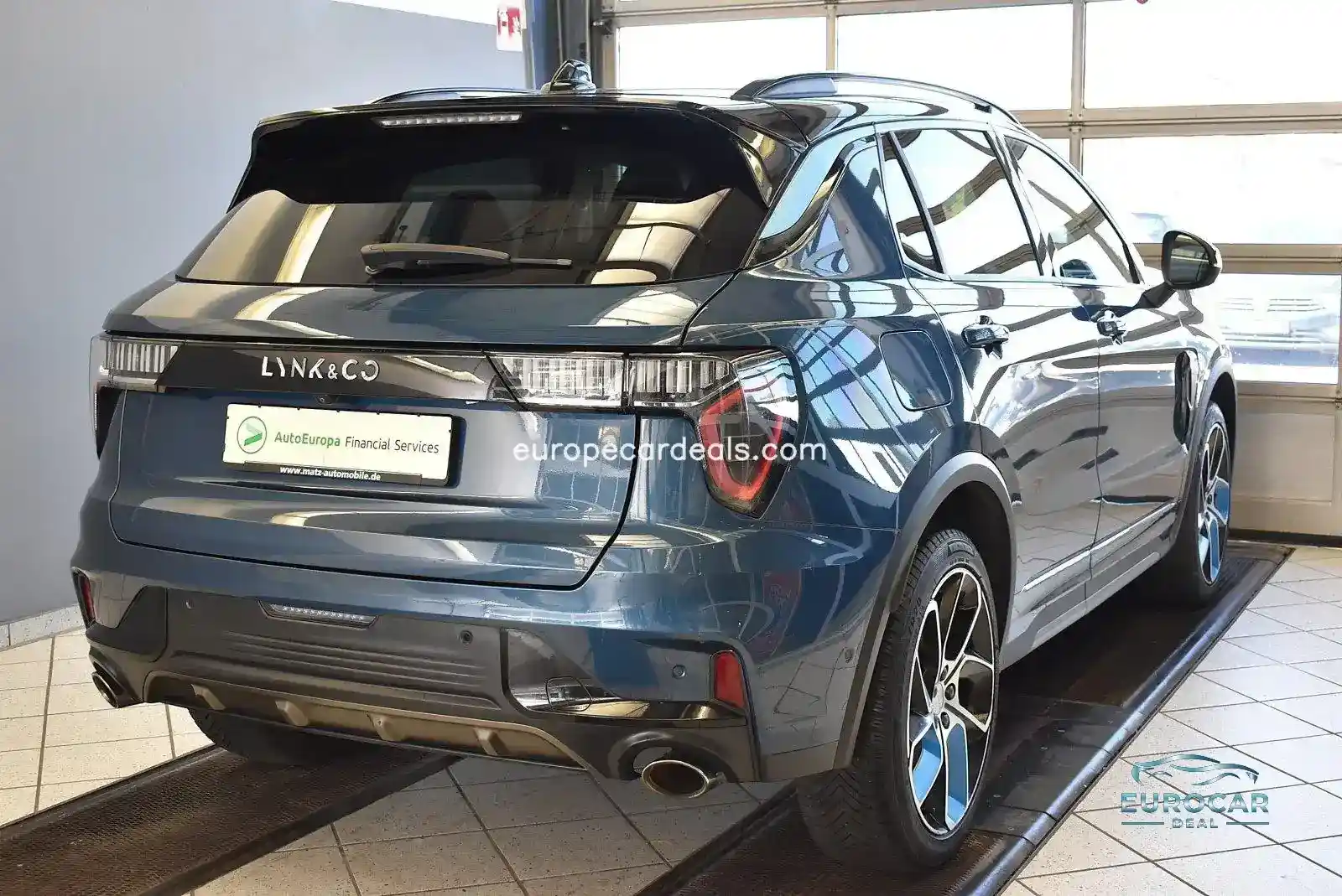 Lynk&Co 01