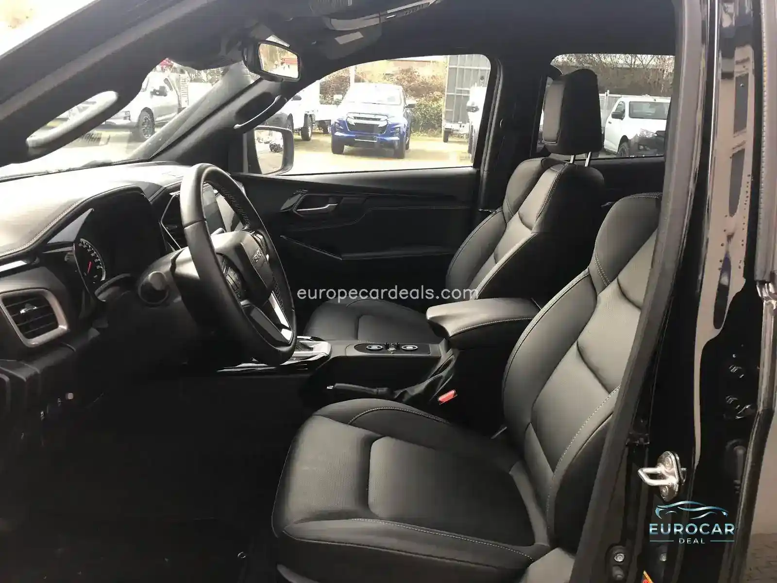 Double Cab V-Cross AT ” BAD-MAX “