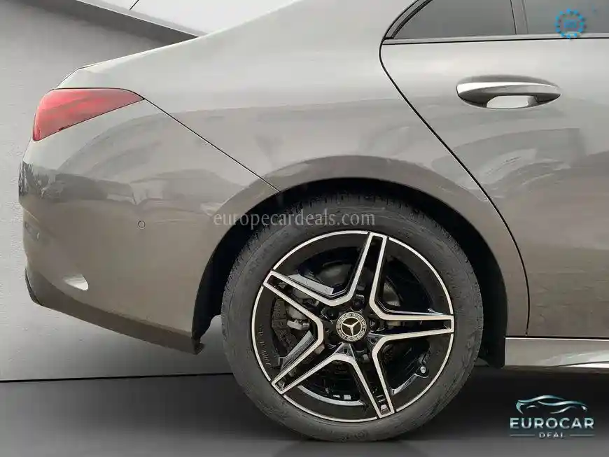 Mercedes-Benz CLA 180