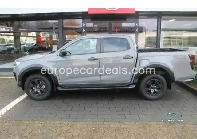 4×4 Double Cab V-CROSS Automatik
