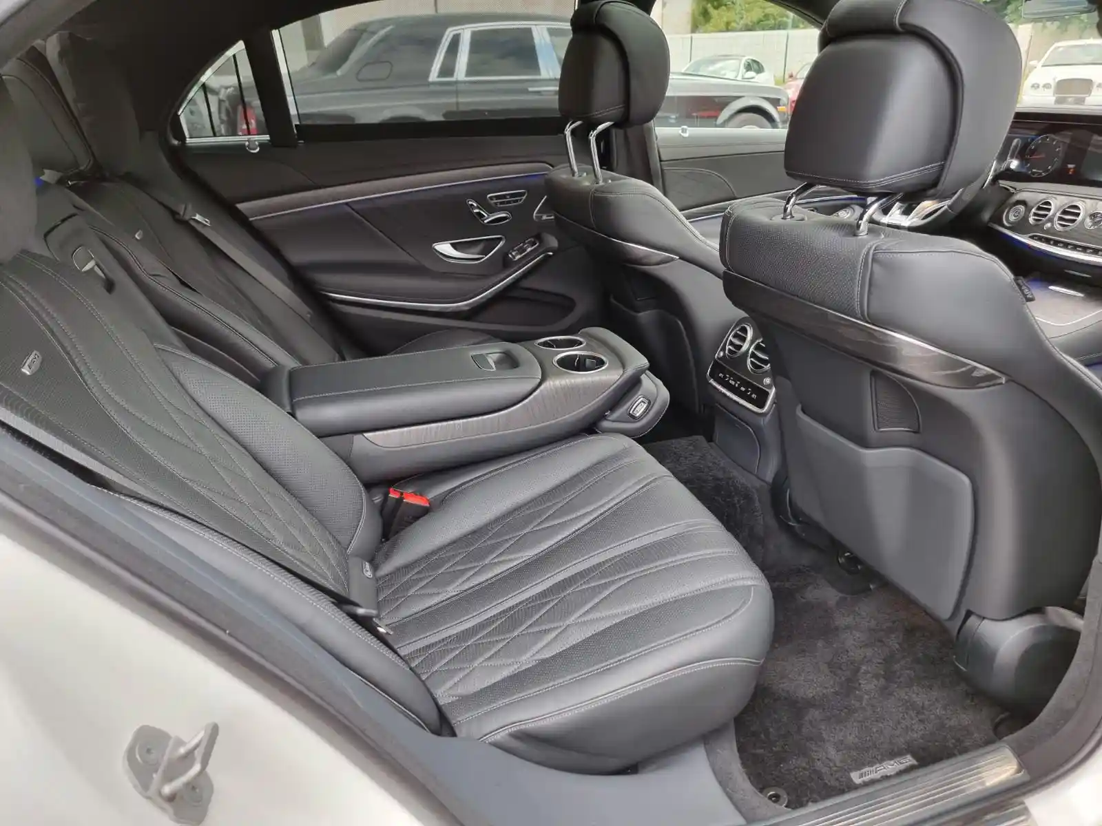 Mercedes-Benz S 63 AMG