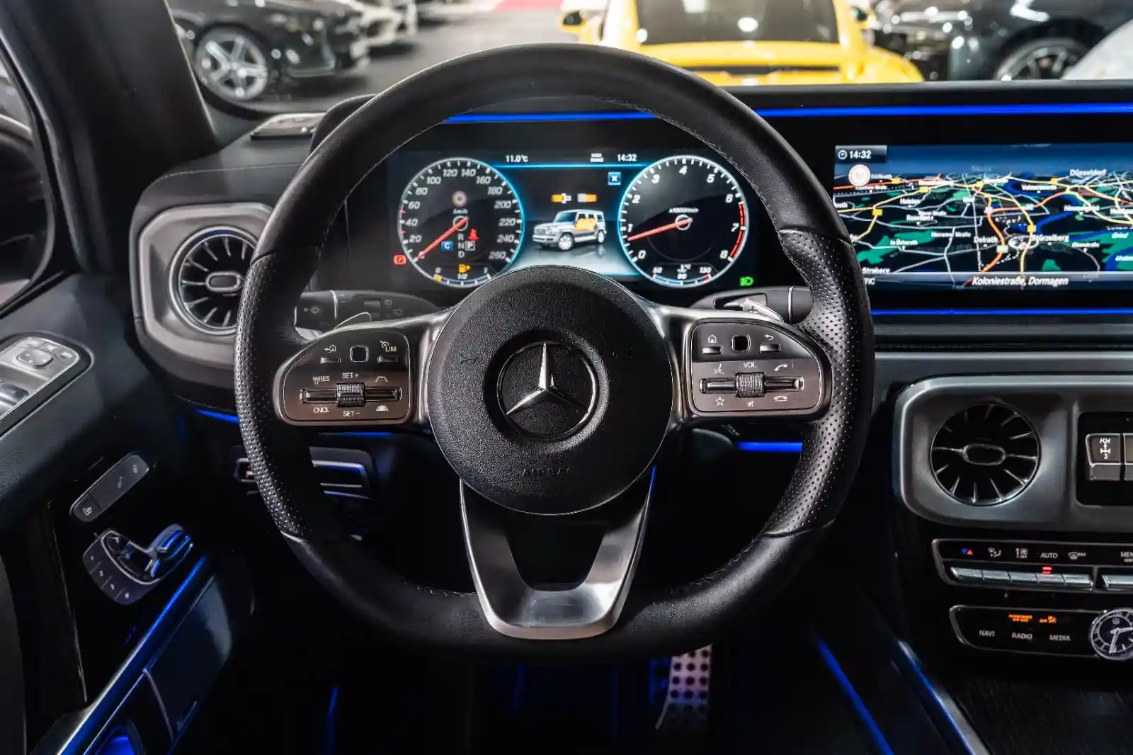 Mercedes-Benz G 500