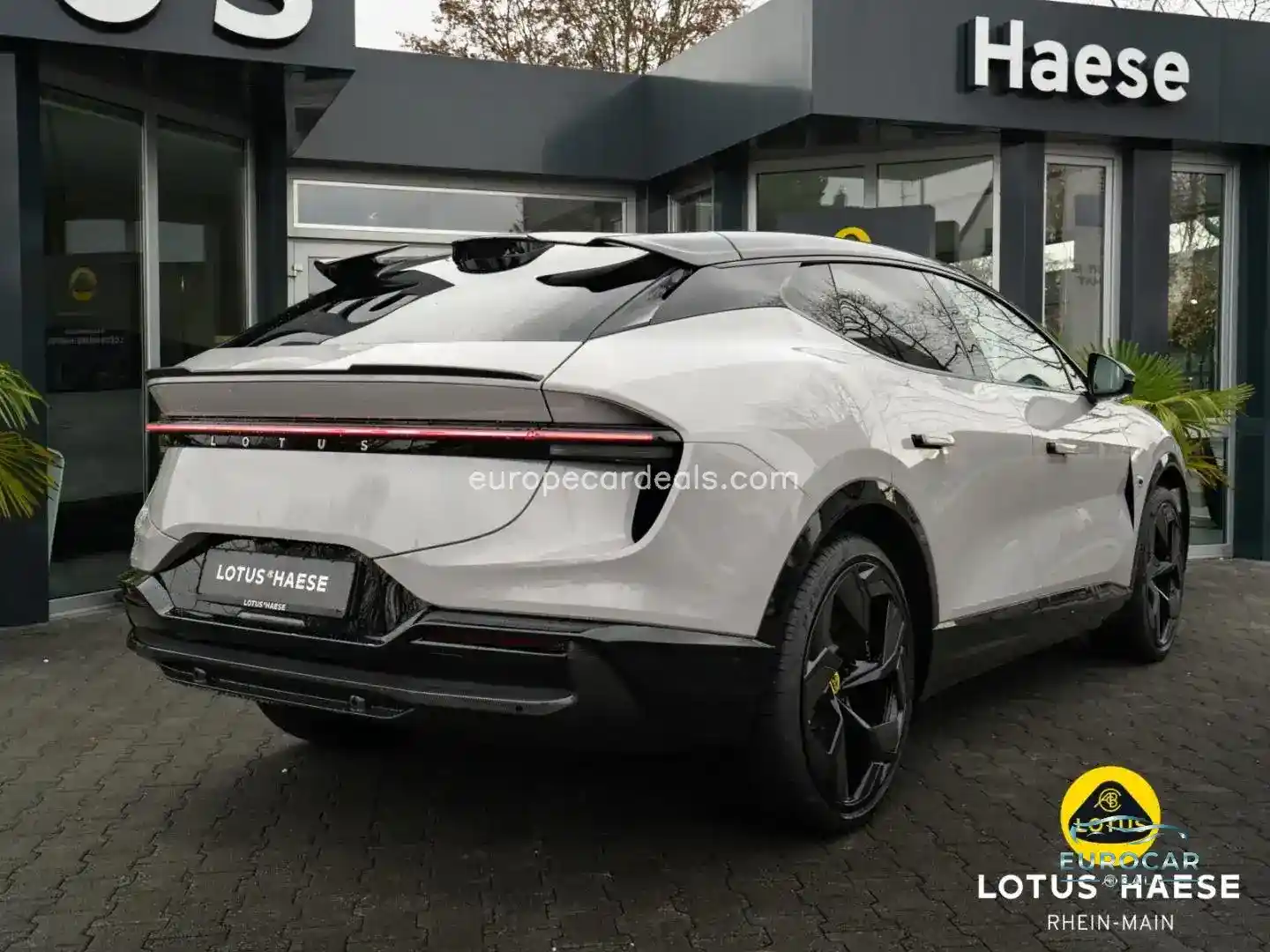 Lotus Eletre