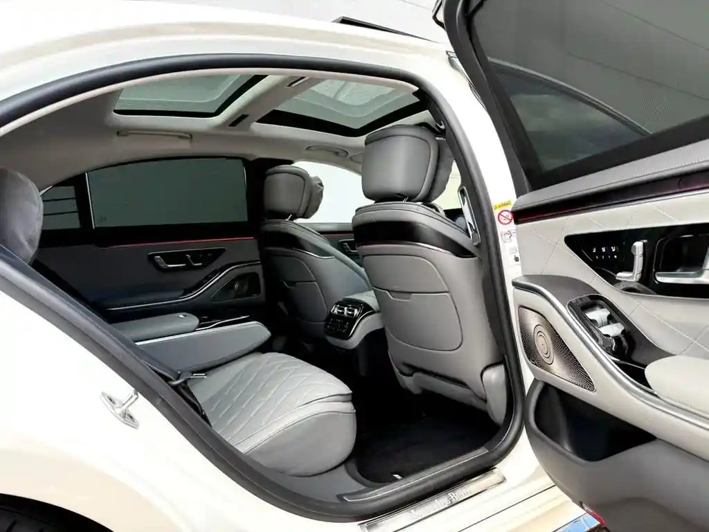Mercedes-Benz S 500