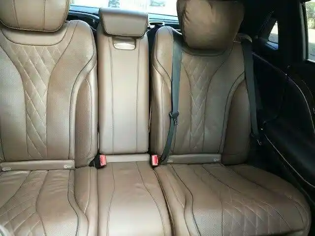 Mercedes-Benz S 400