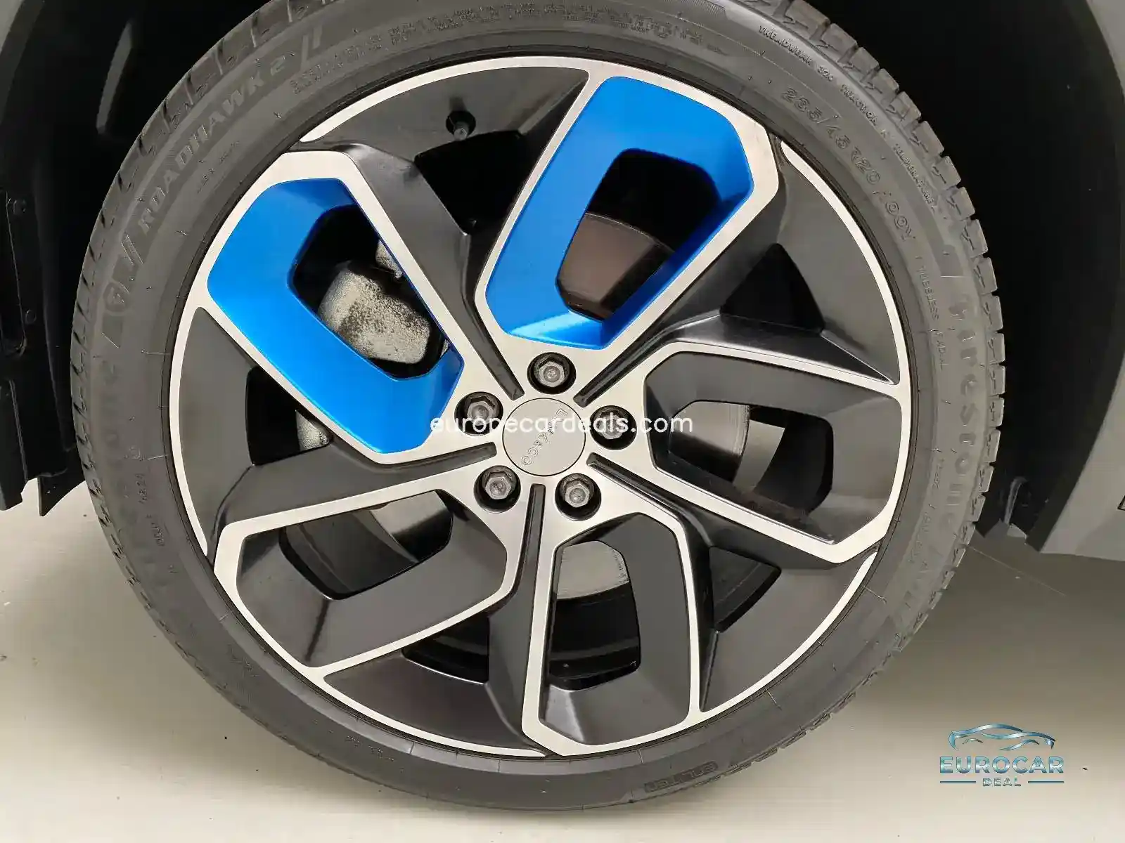 Lynk&Co 01