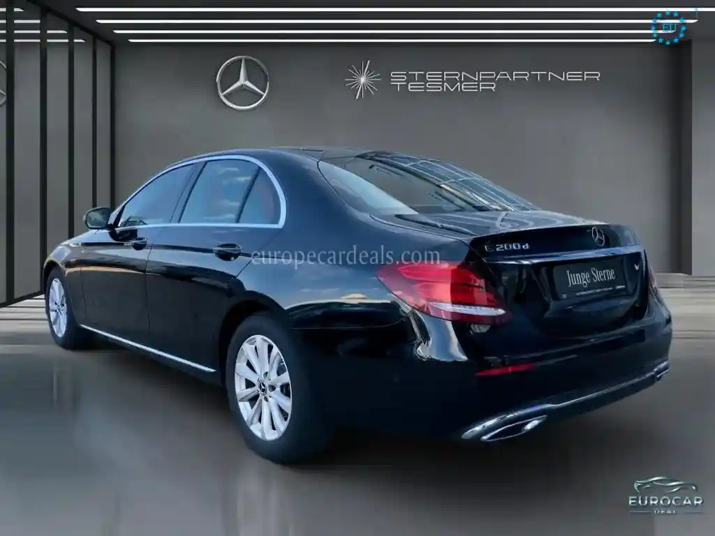 Mercedes-Benz E 200