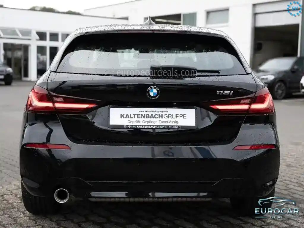 BMW 118