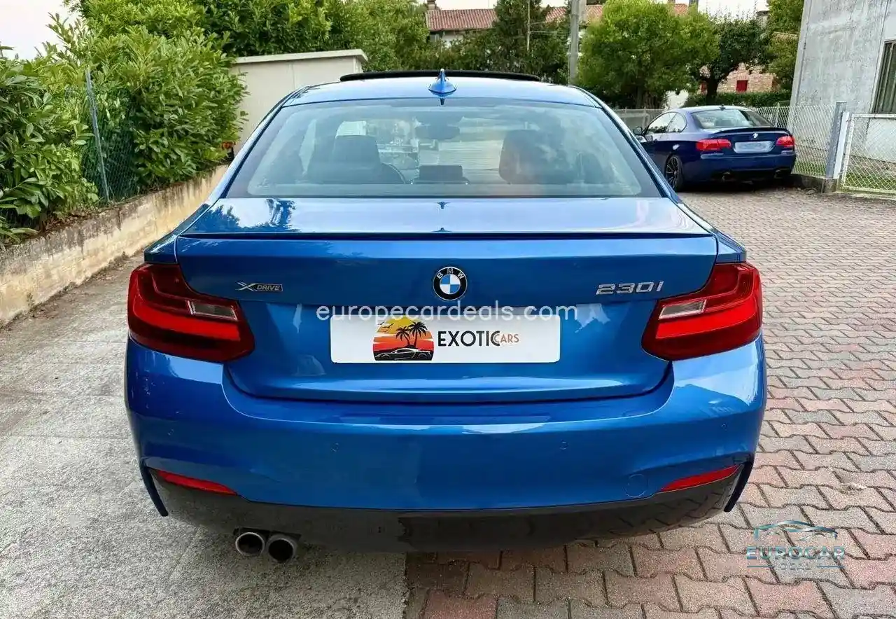 BMW 230