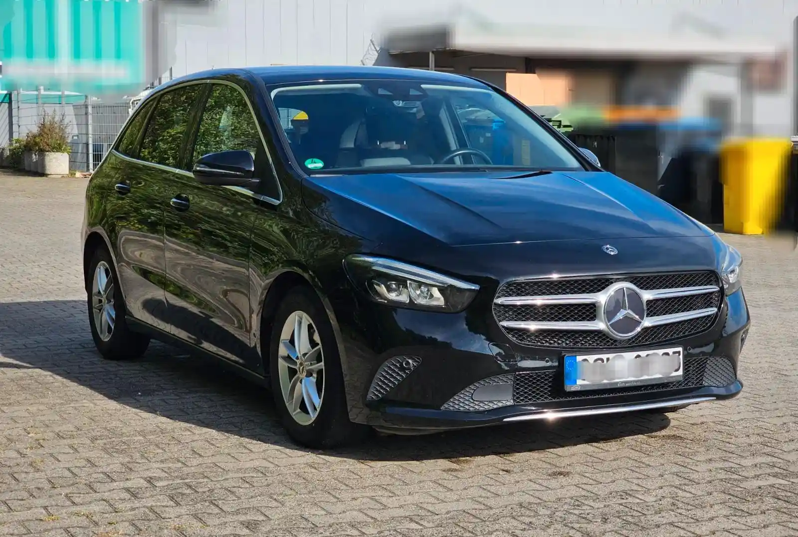 Mercedes-Benz B 200