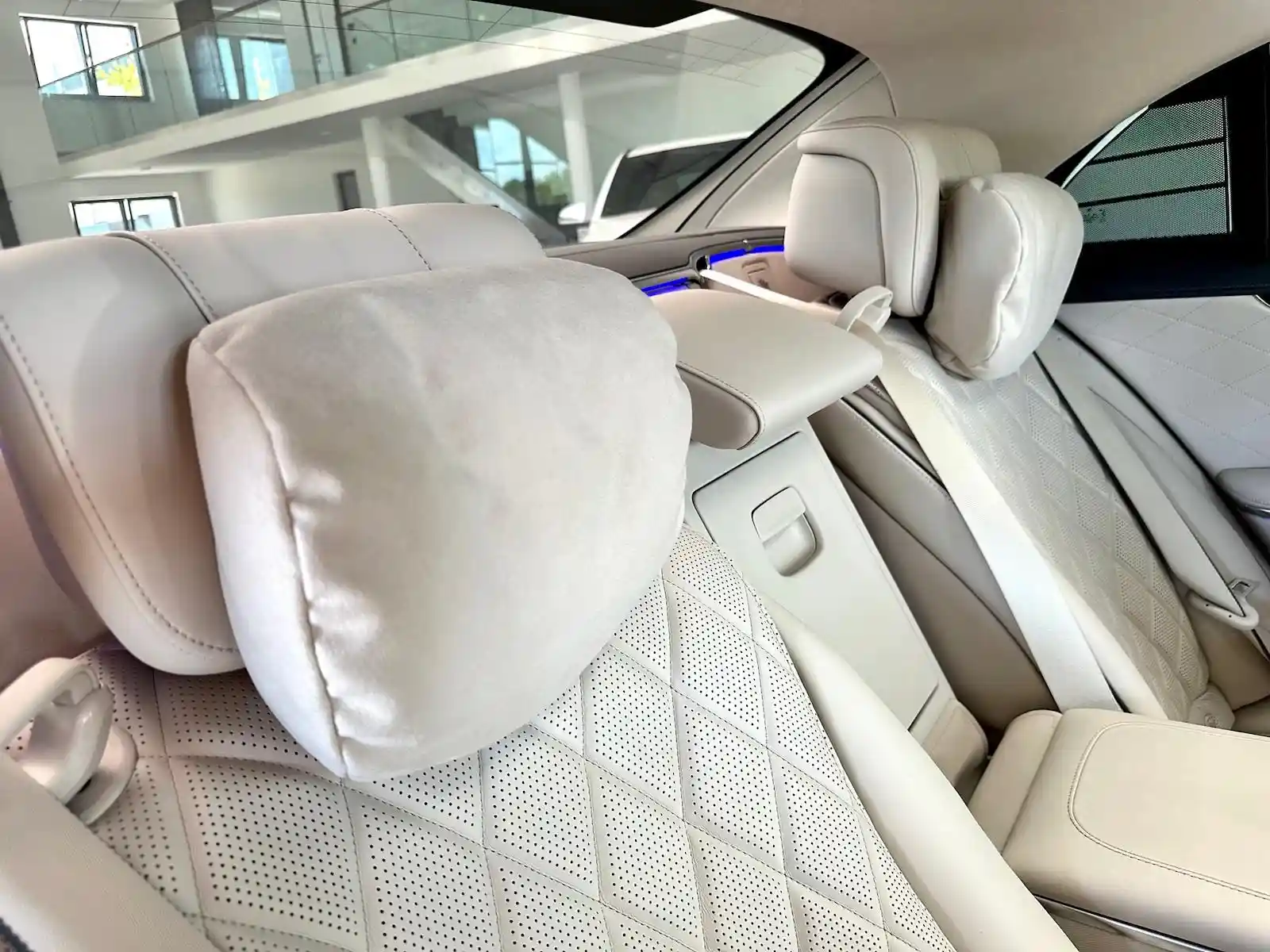 Mercedes-Benz S 400