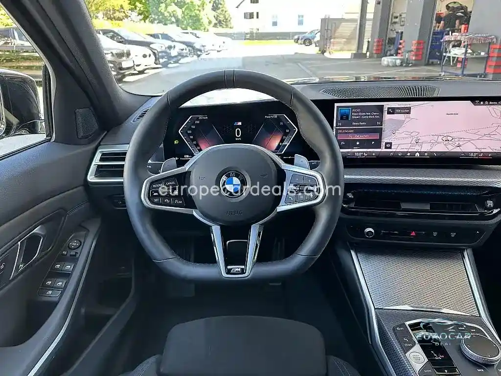 BMW 330