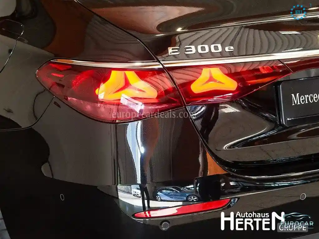 Mercedes-Benz E 300