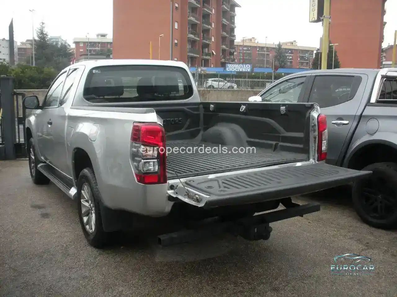Mitsubishi L200