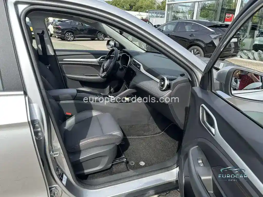 MG ZS