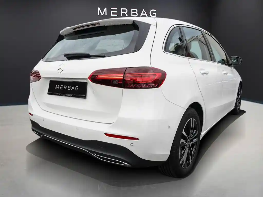 Mercedes-Benz B 200