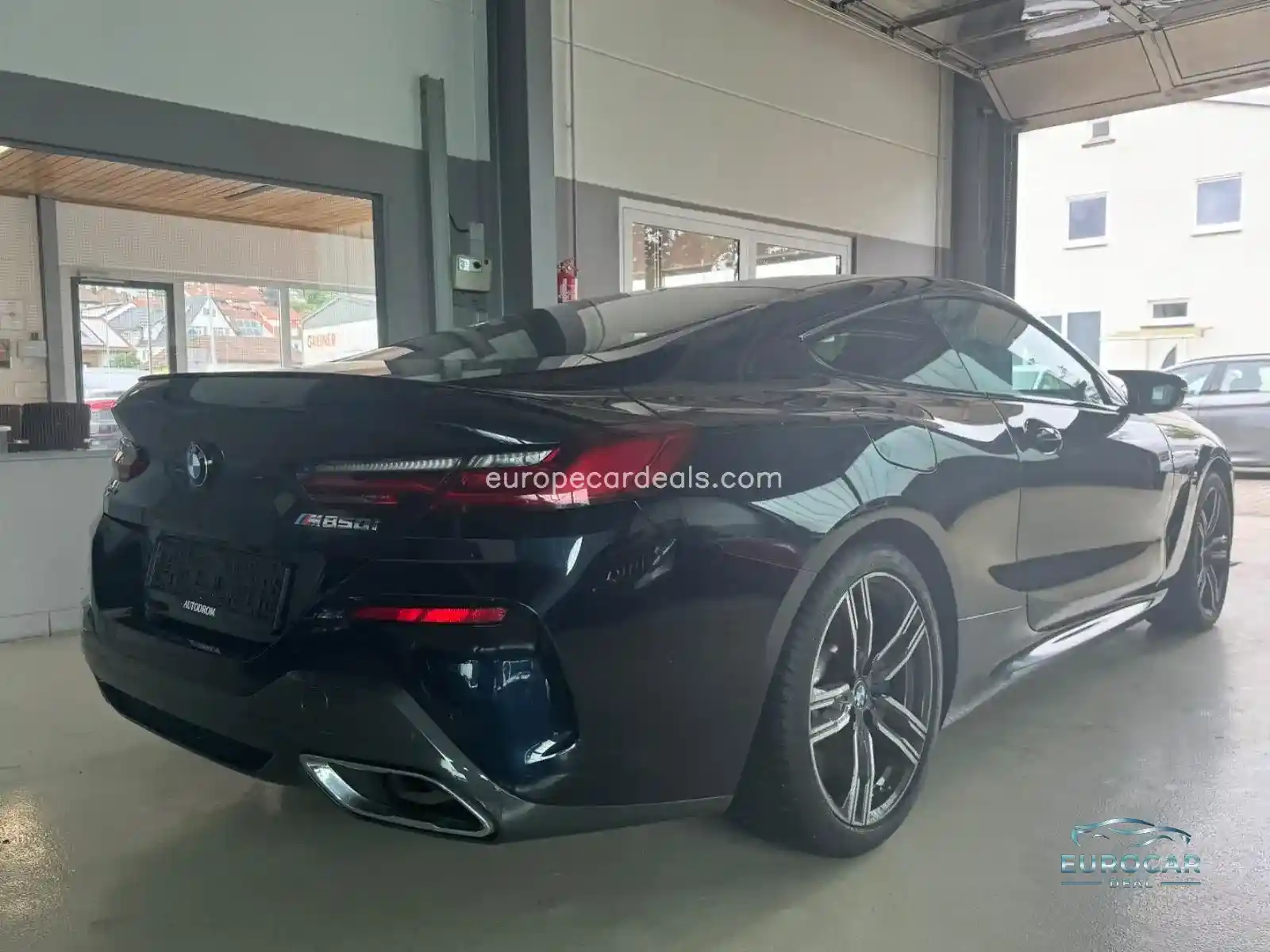 BMW M850