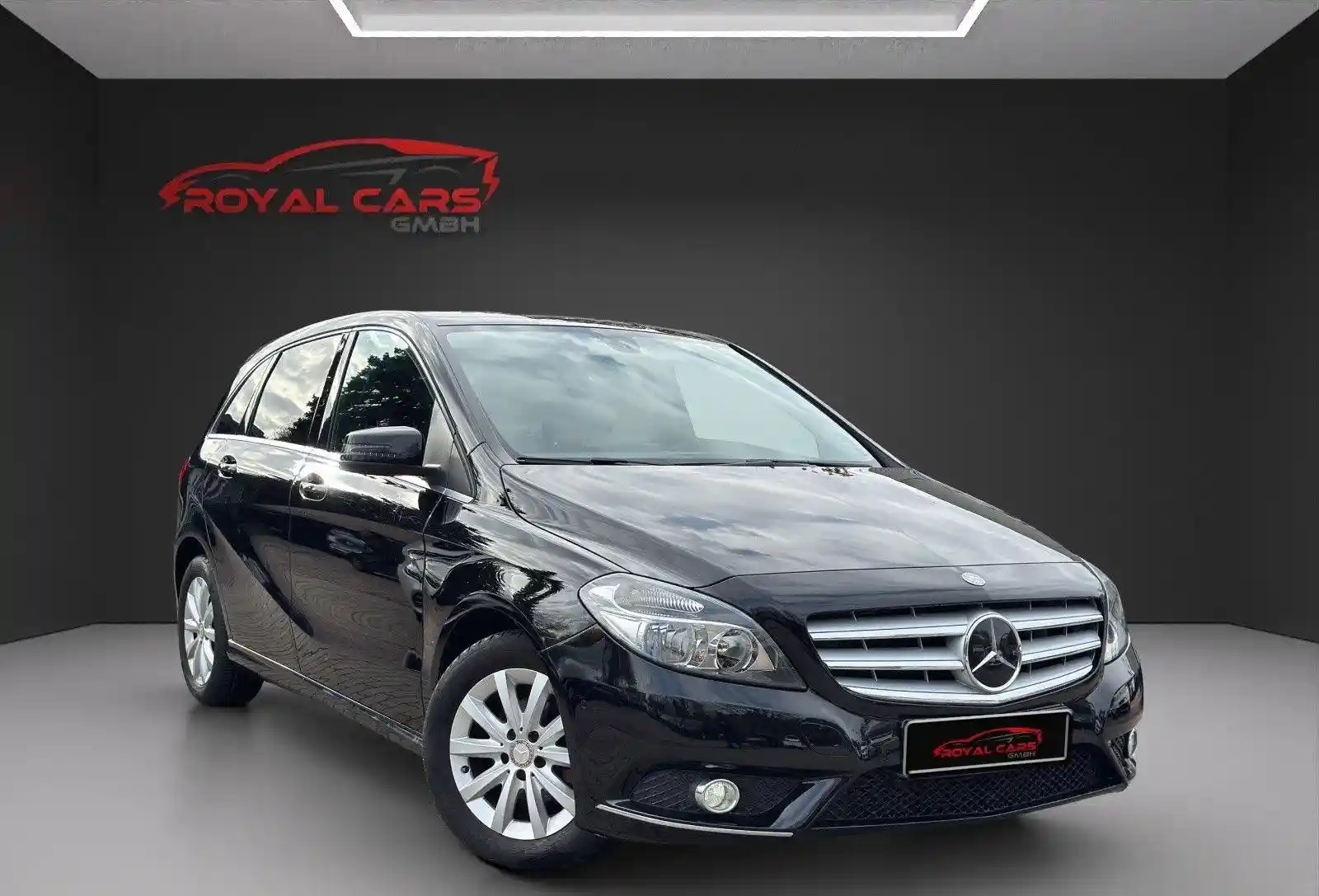 Mercedes-Benz B 180