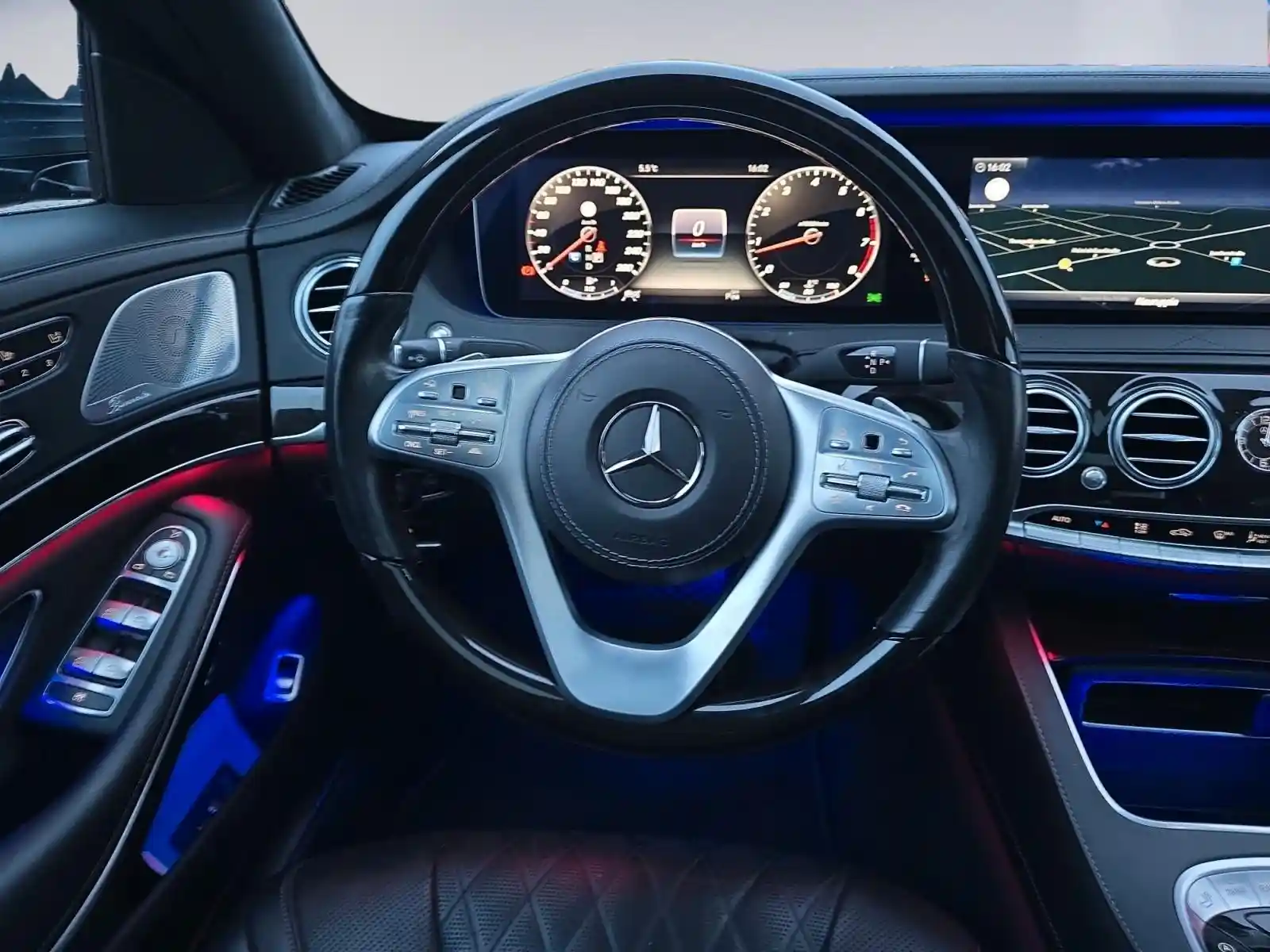 Mercedes-Benz S 560