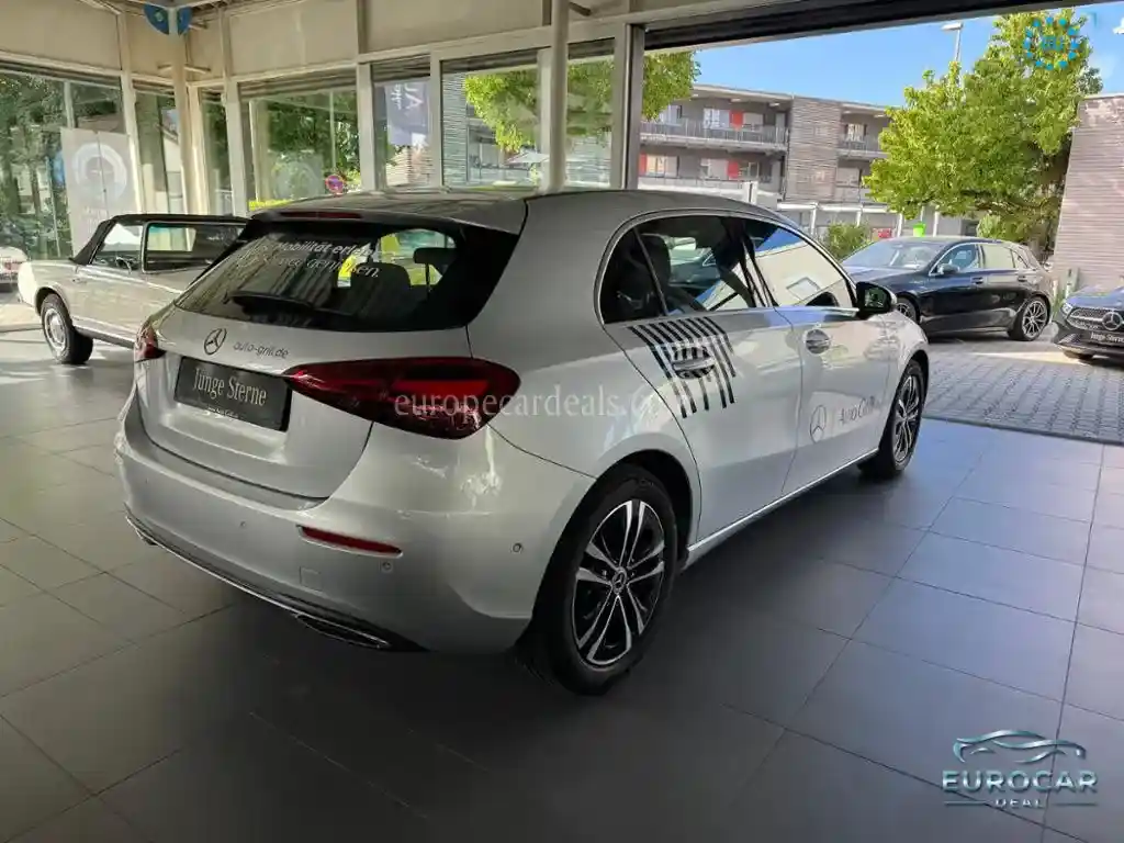 Mercedes-Benz A 180