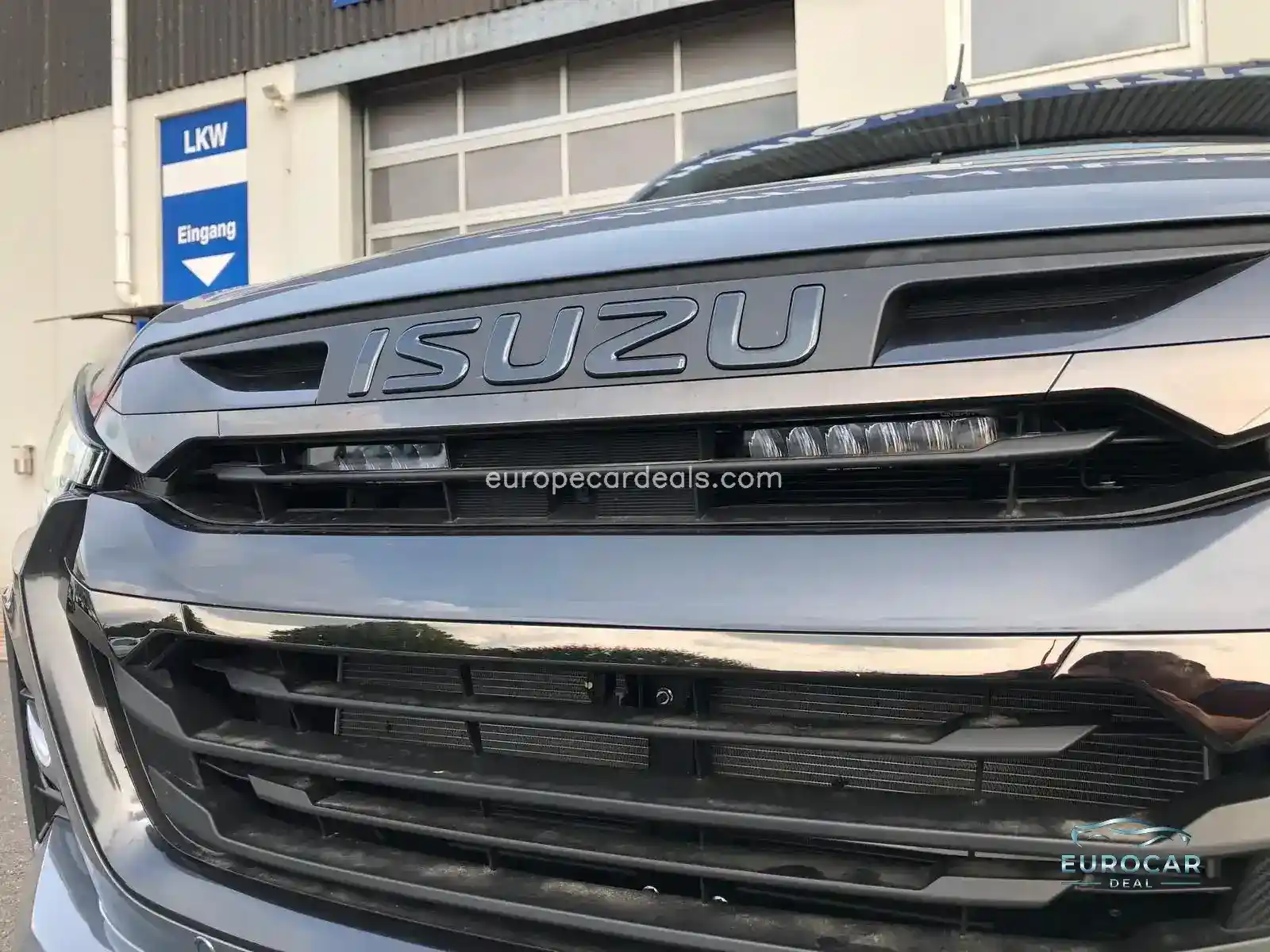 Double Cab V-Cross AT + hohes Fahrwerk +