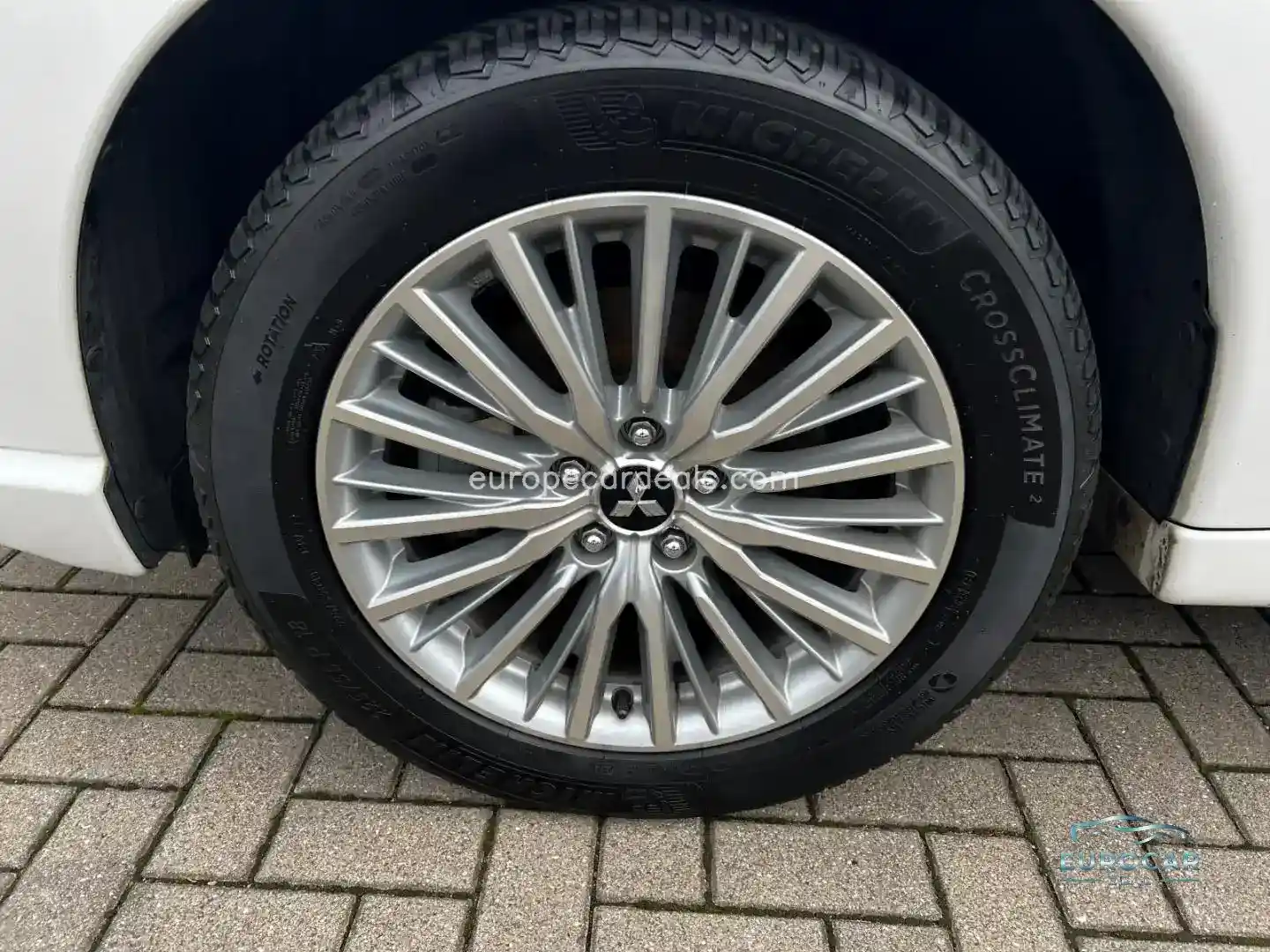 Mitsubishi Plug-in Hybrid Outlander