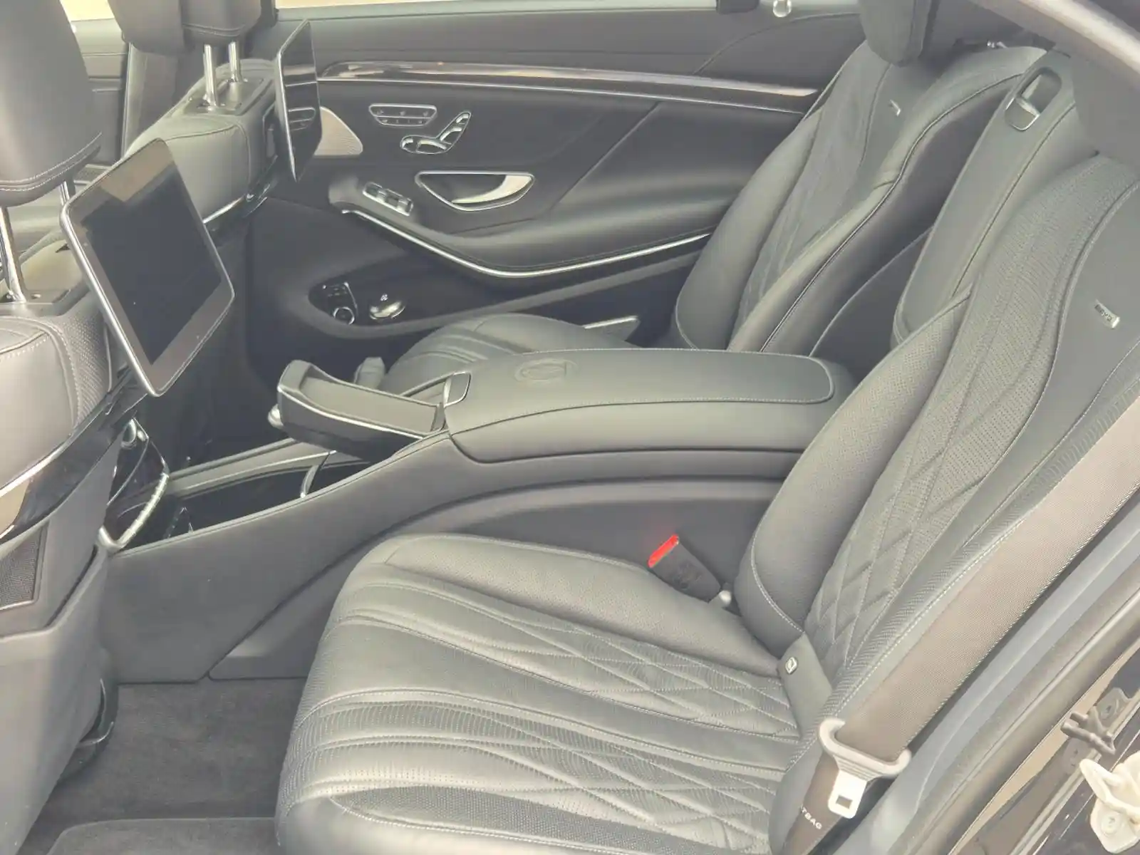 Mercedes-Benz S 63 AMG