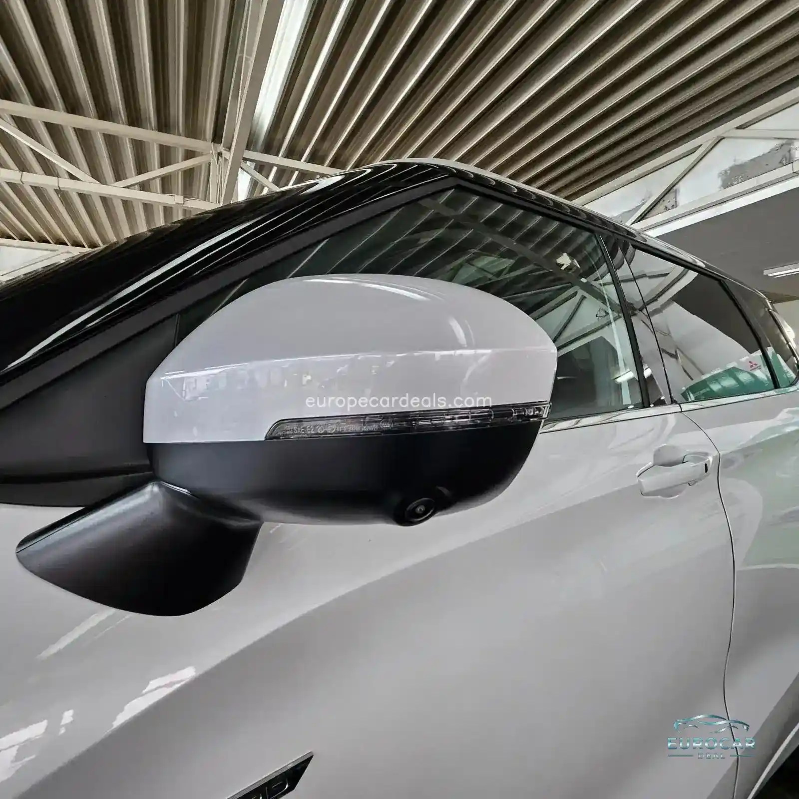 Mitsubishi Plug-in Hybrid Outlander