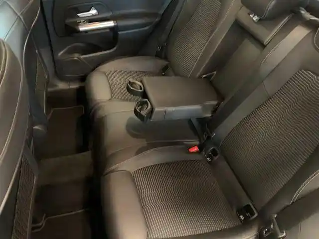Mercedes-Benz B 160