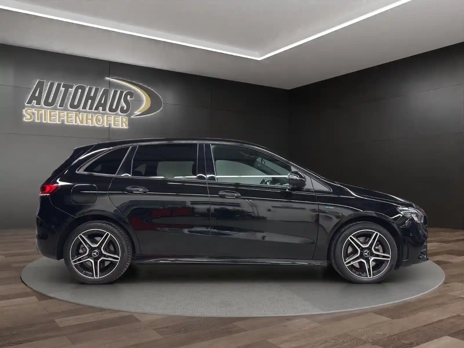Mercedes-Benz B 250
