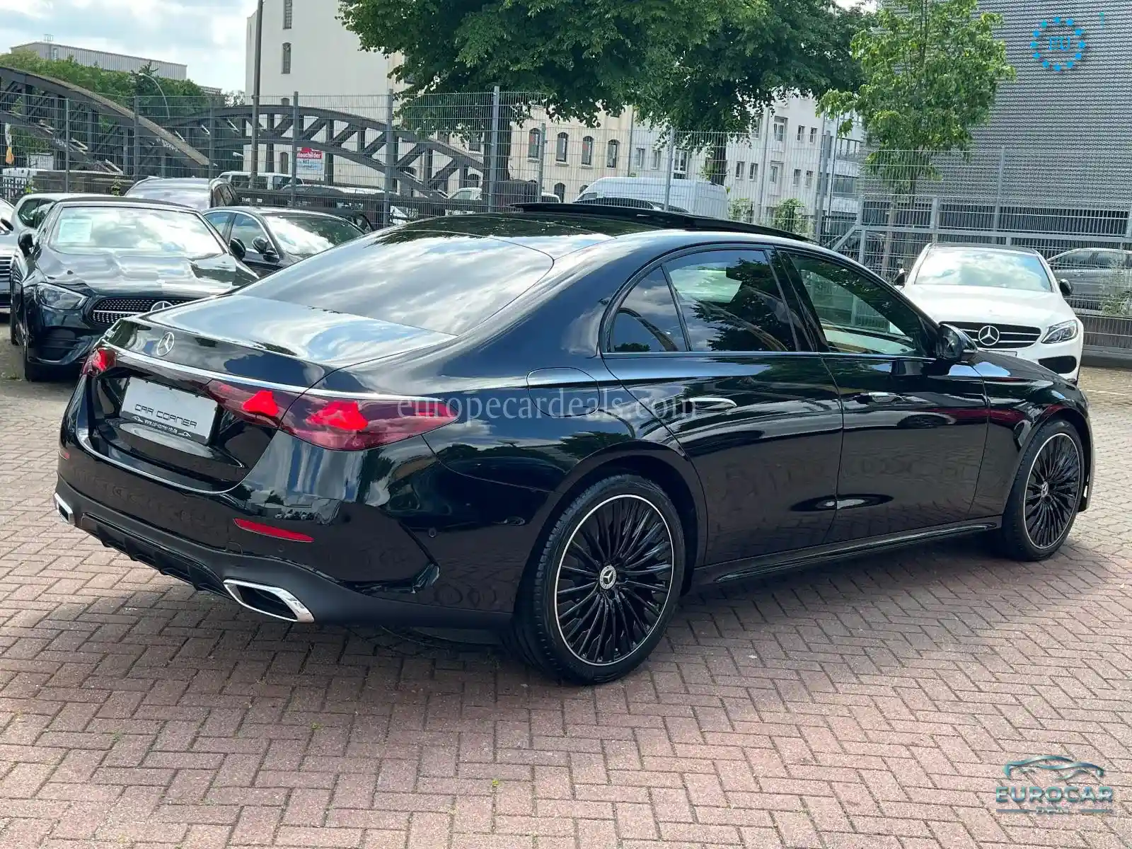 Mercedes-Benz E 200