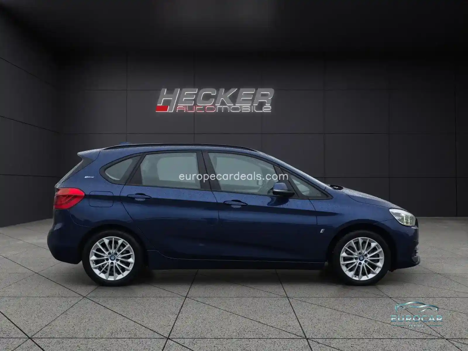 BMW 225