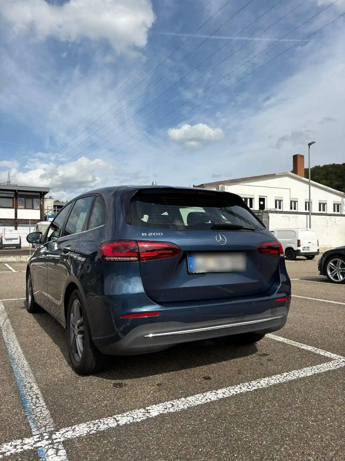 Mercedes-Benz B 200