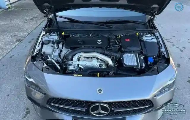 Mercedes-Benz CLA 250