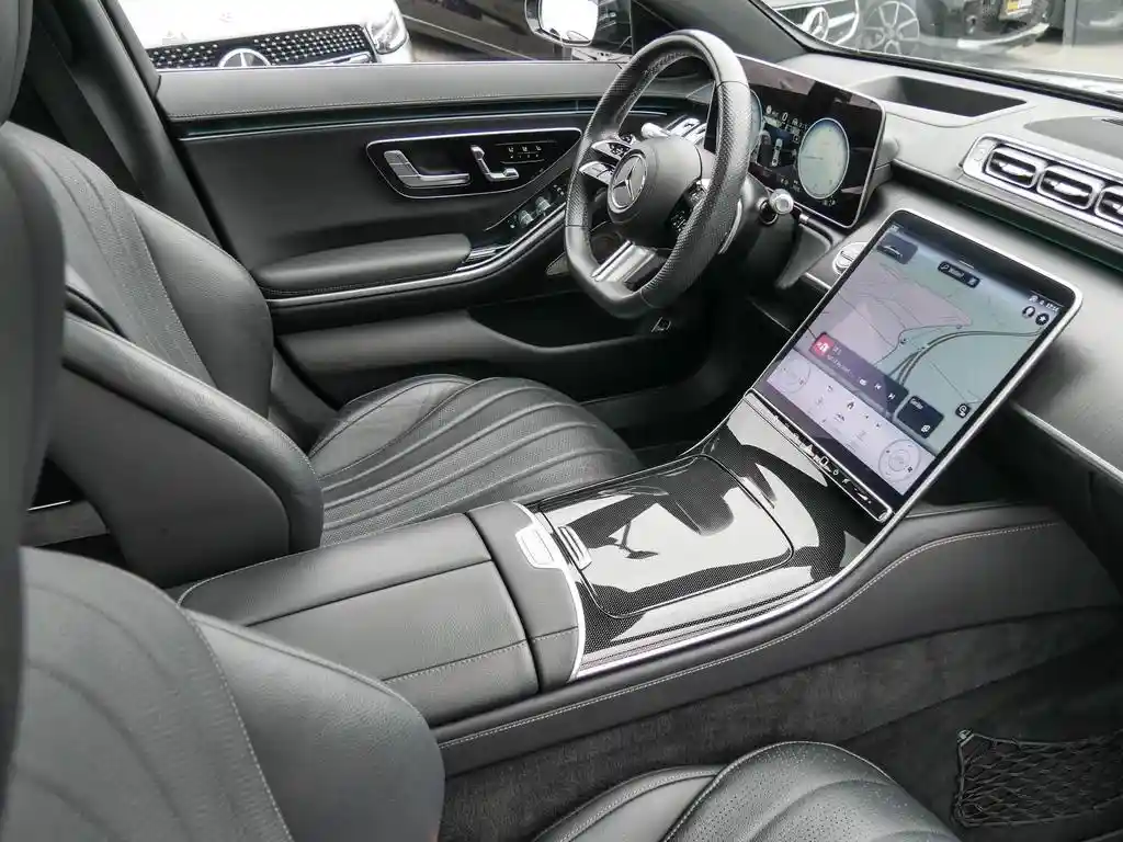 Mercedes-Benz S 400