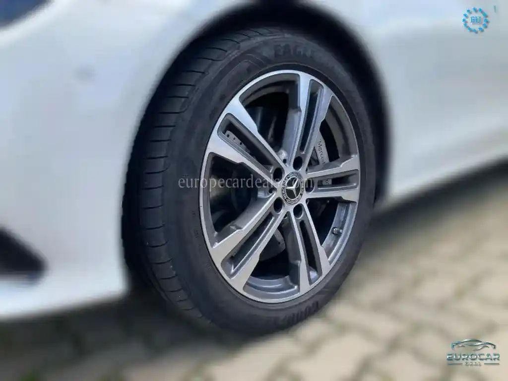 Mercedes-Benz E 400