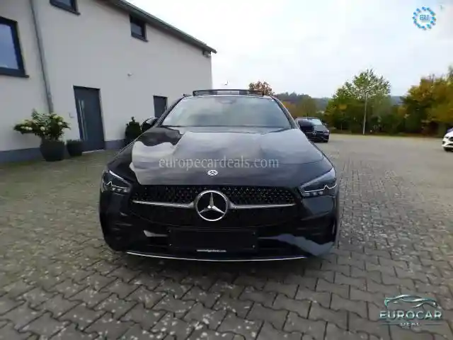 Mercedes-Benz CLA 200 Shooting Brake