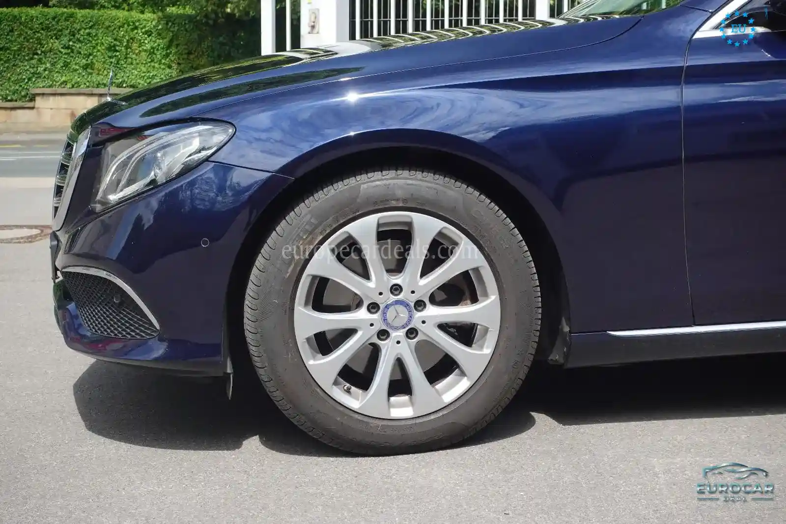 Mercedes-Benz E 220