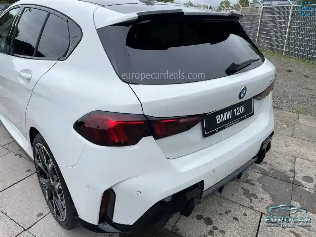 BMW 120