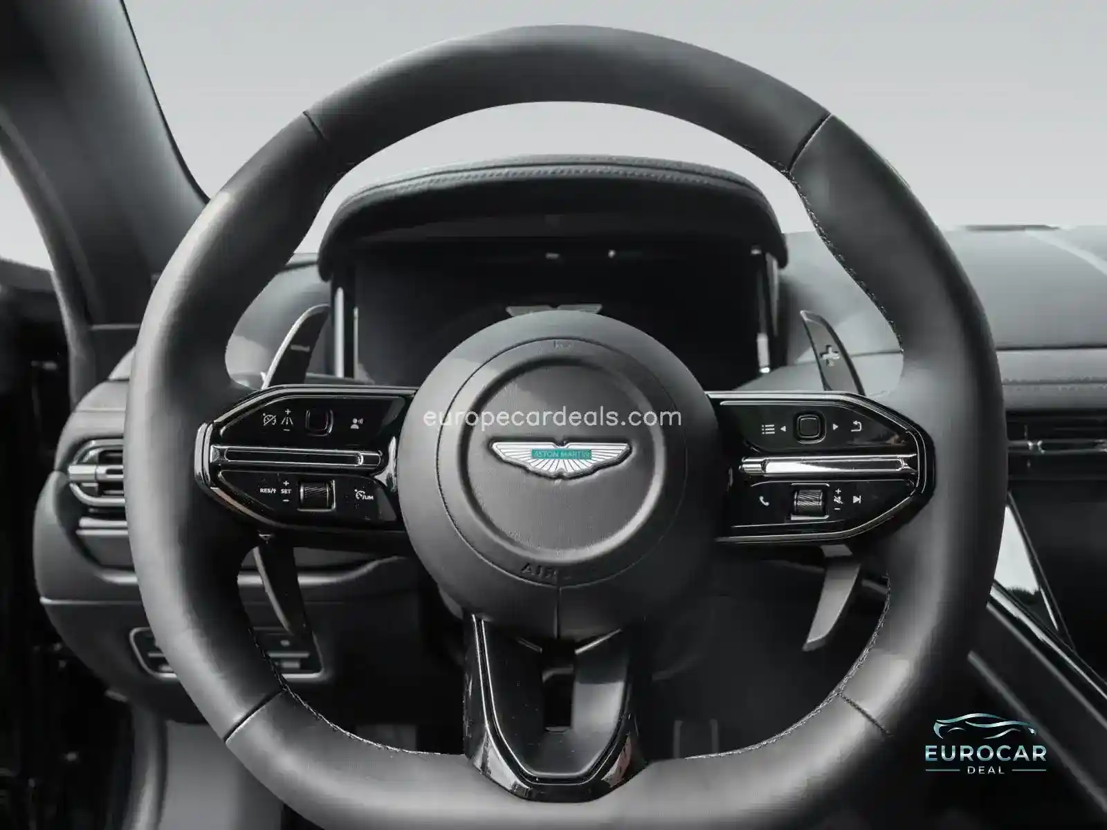 Aston Martin DB12