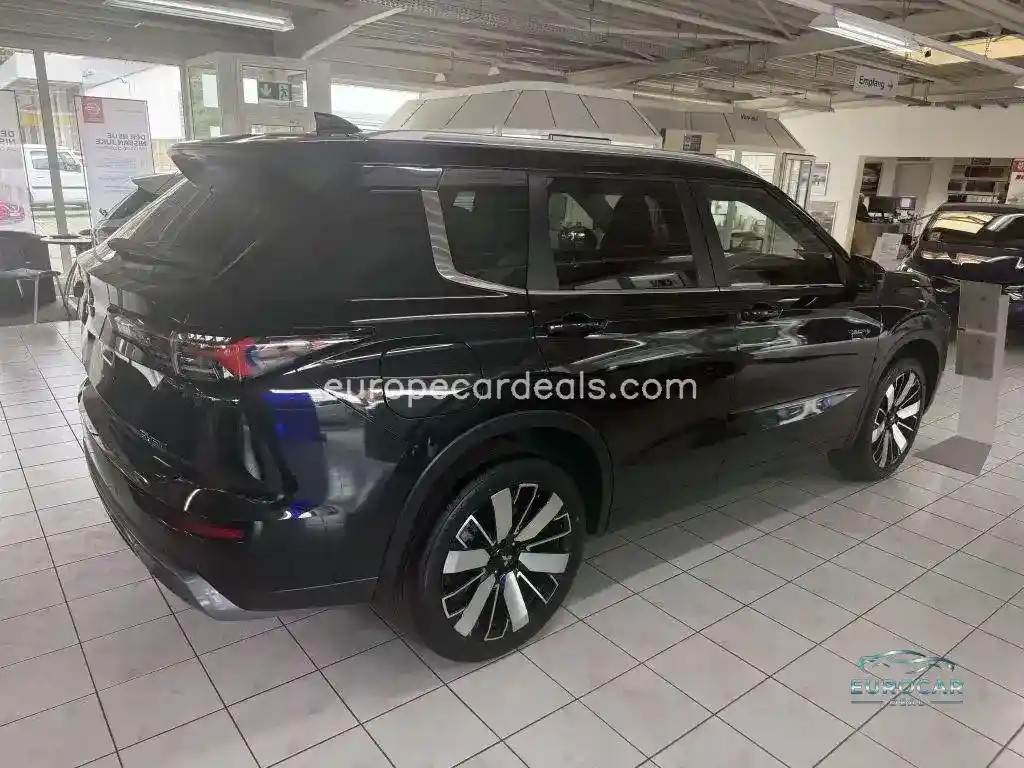 Mitsubishi Plug-in Hybrid Outlander
