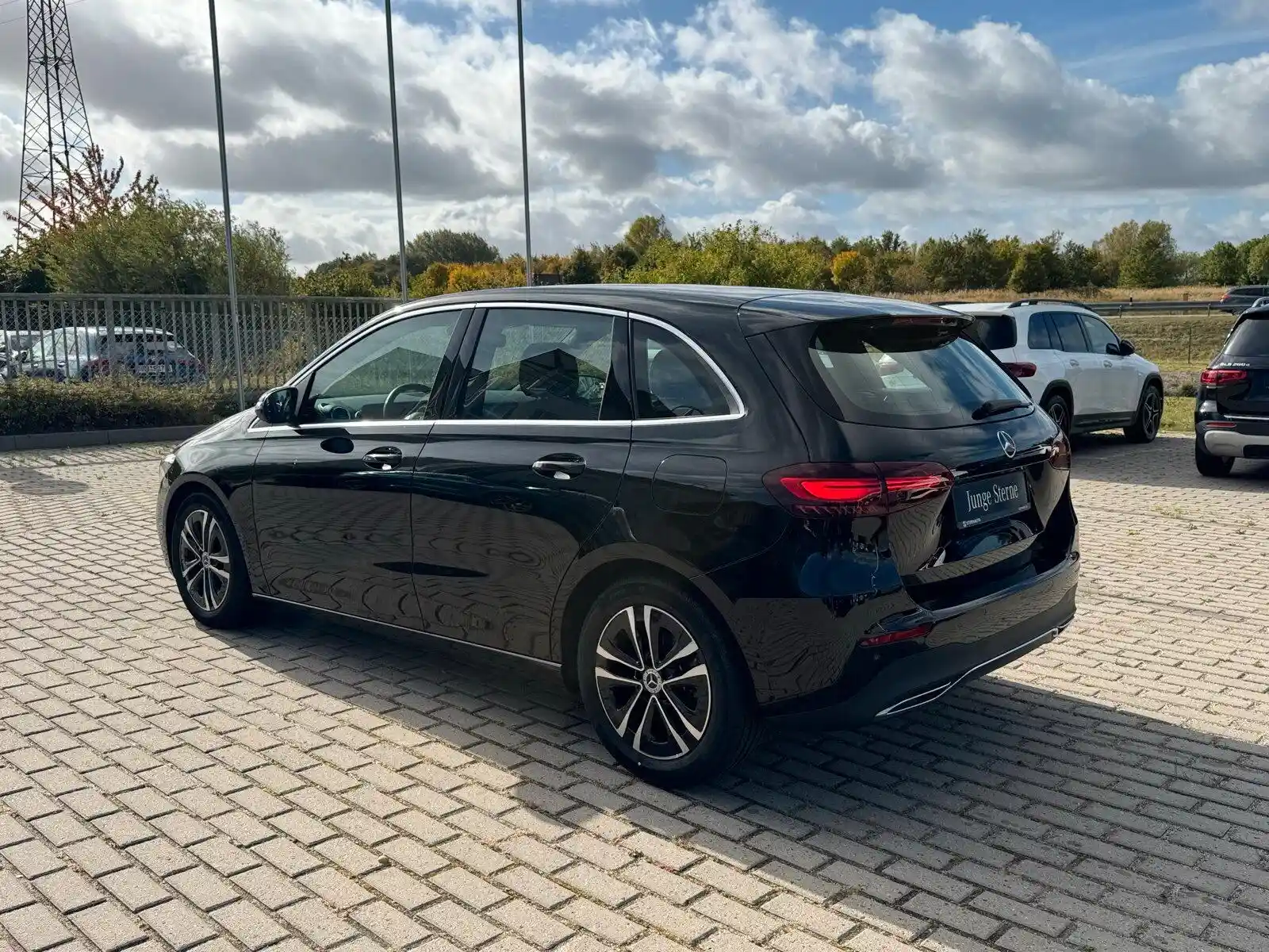Mercedes-Benz B 200