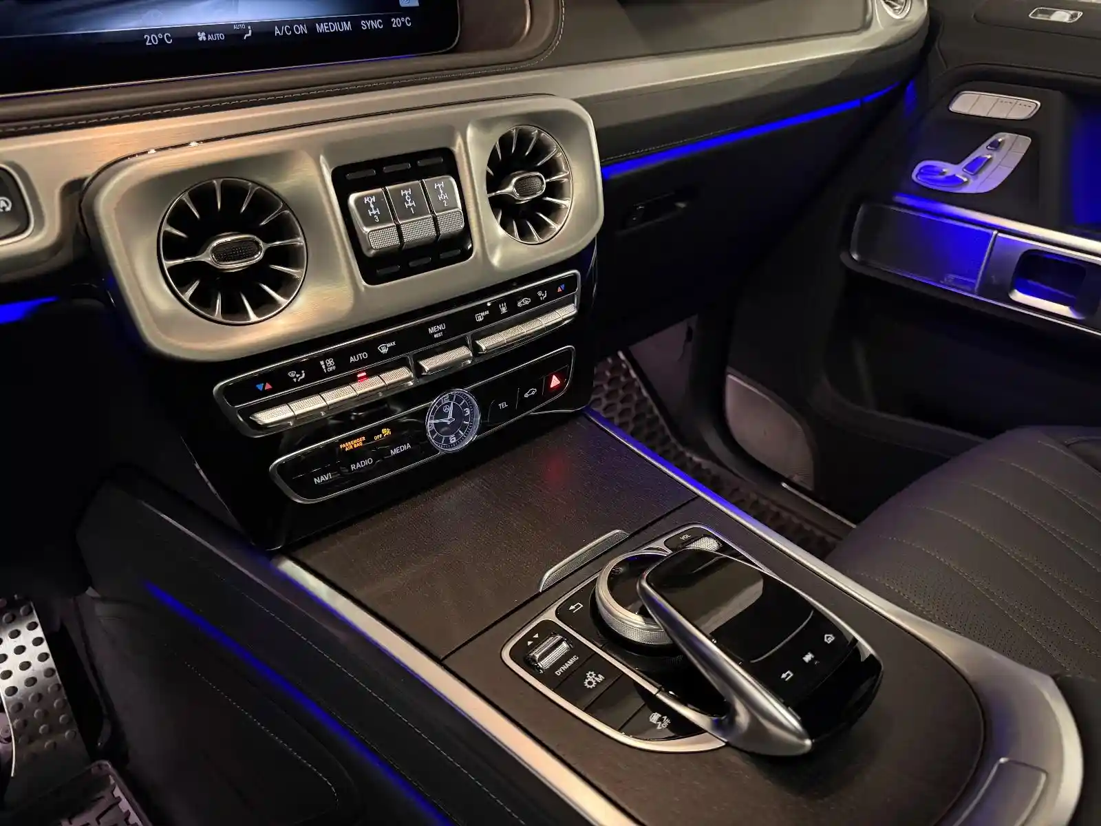 Mercedes-Benz G 500