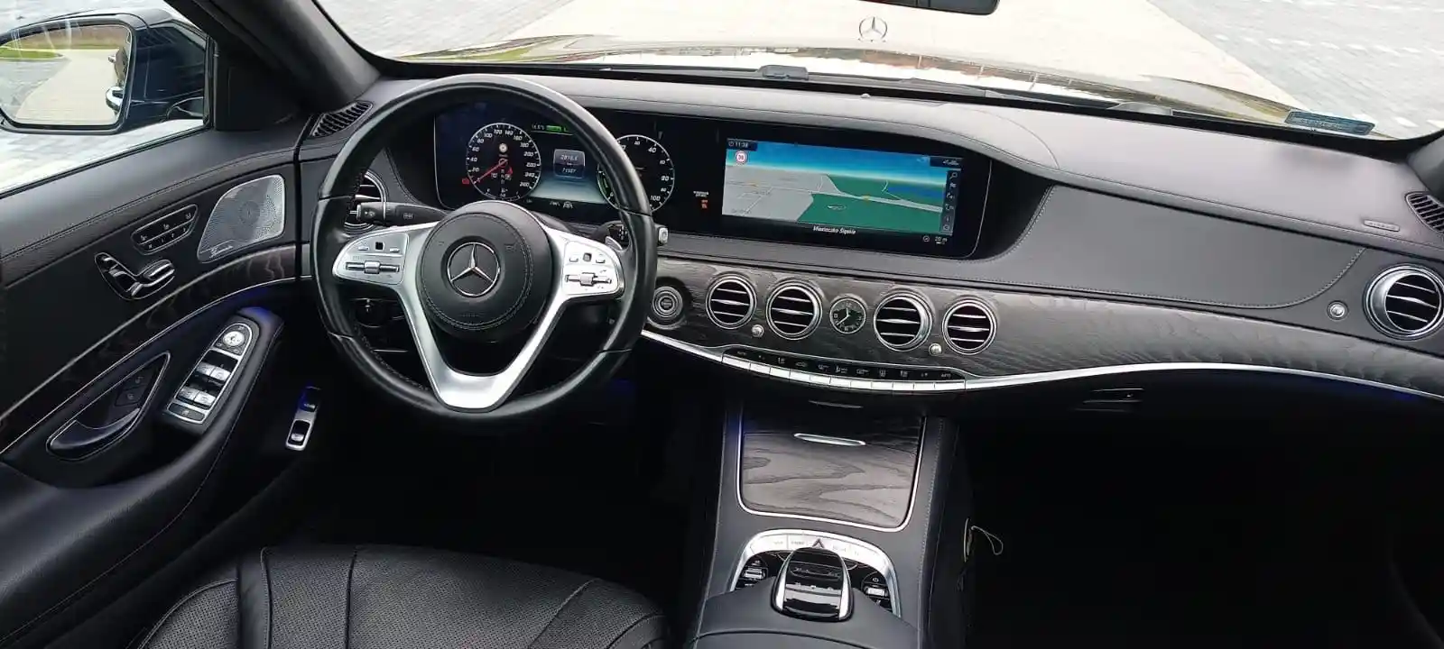 Mercedes-Benz S 560