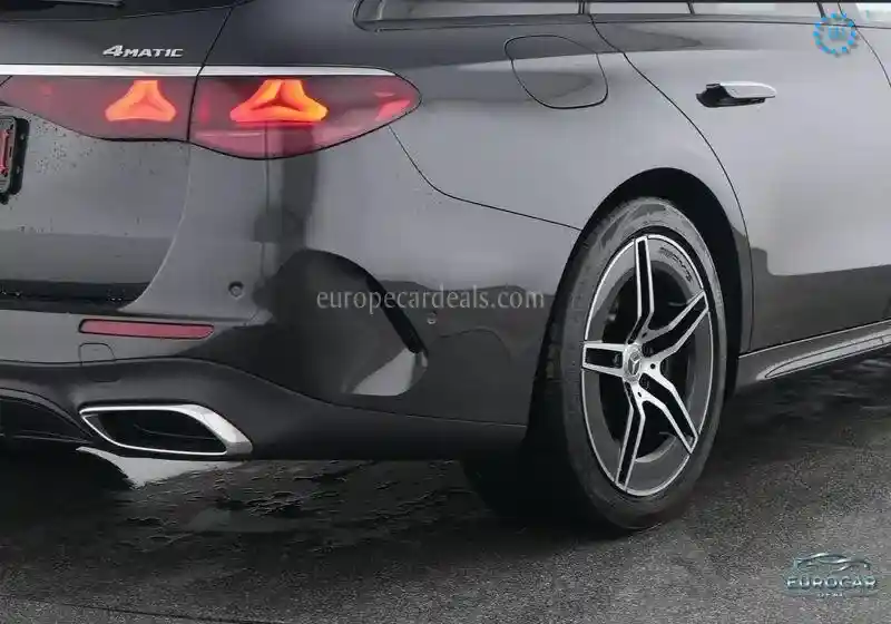 Mercedes-Benz E 300